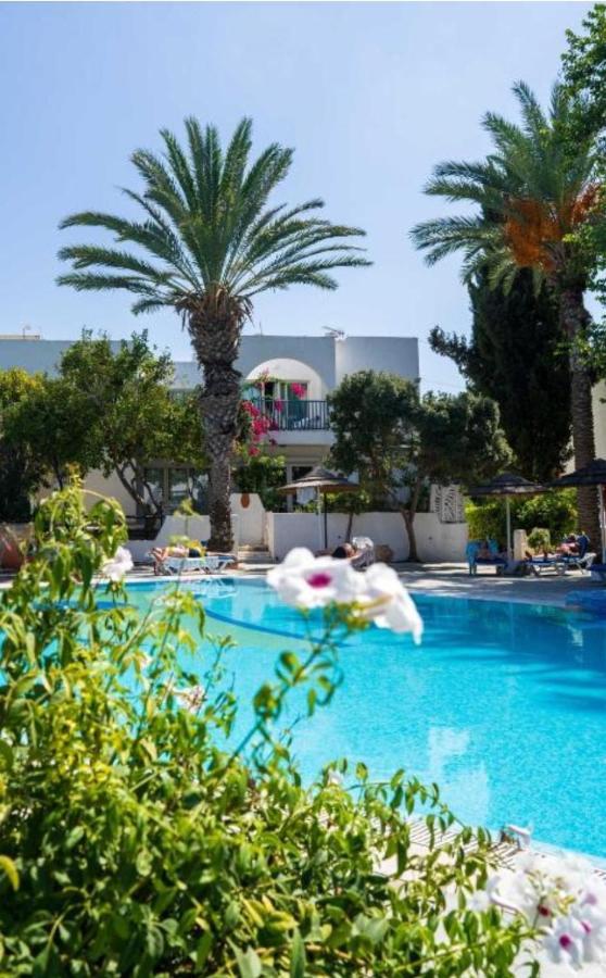 Nice Holiday Apartment Paphos Ngoại thất bức ảnh