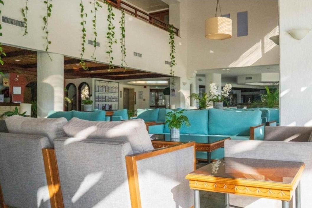 Nice Holiday Apartment Paphos Ngoại thất bức ảnh