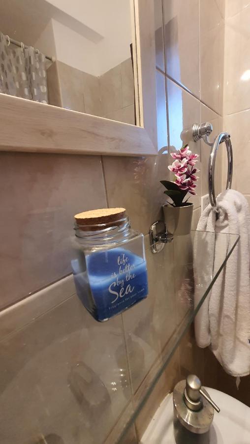 Nice Holiday Apartment Paphos Ngoại thất bức ảnh