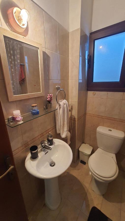 Nice Holiday Apartment Paphos Ngoại thất bức ảnh
